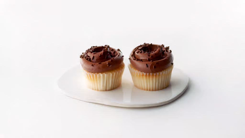 Vanilla Cupcakes w/ Chocolate Buttercream - 2 Count