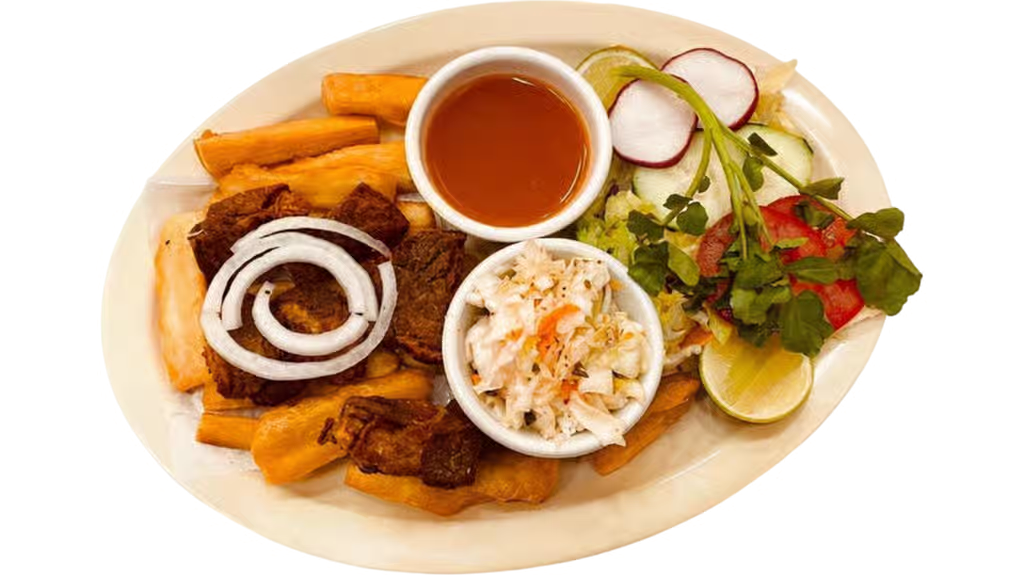 Yuca Frita Con Chicharrón / Fried Yucca with Pork Rinds